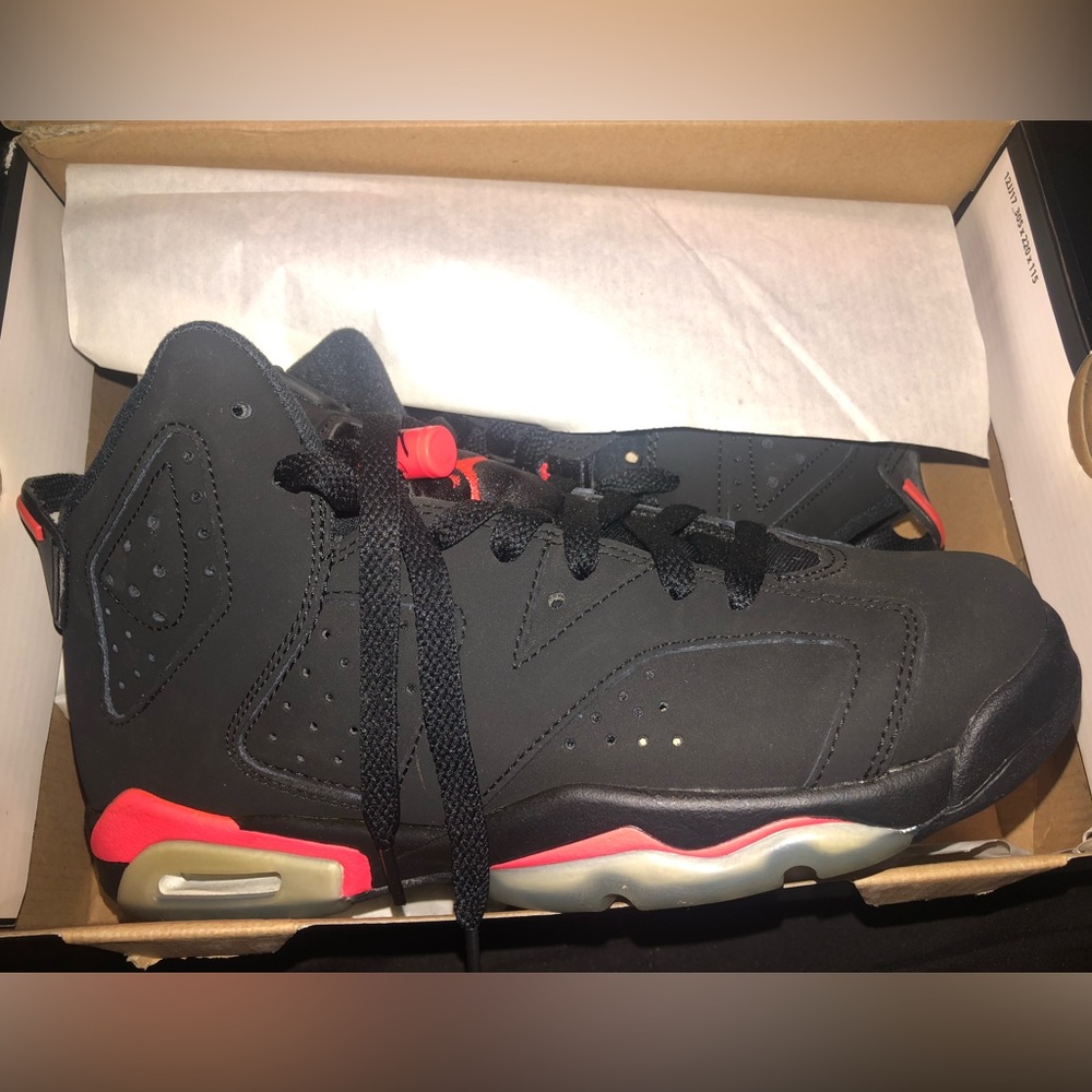 Jordan 6 Black Infrared size 6.5Y